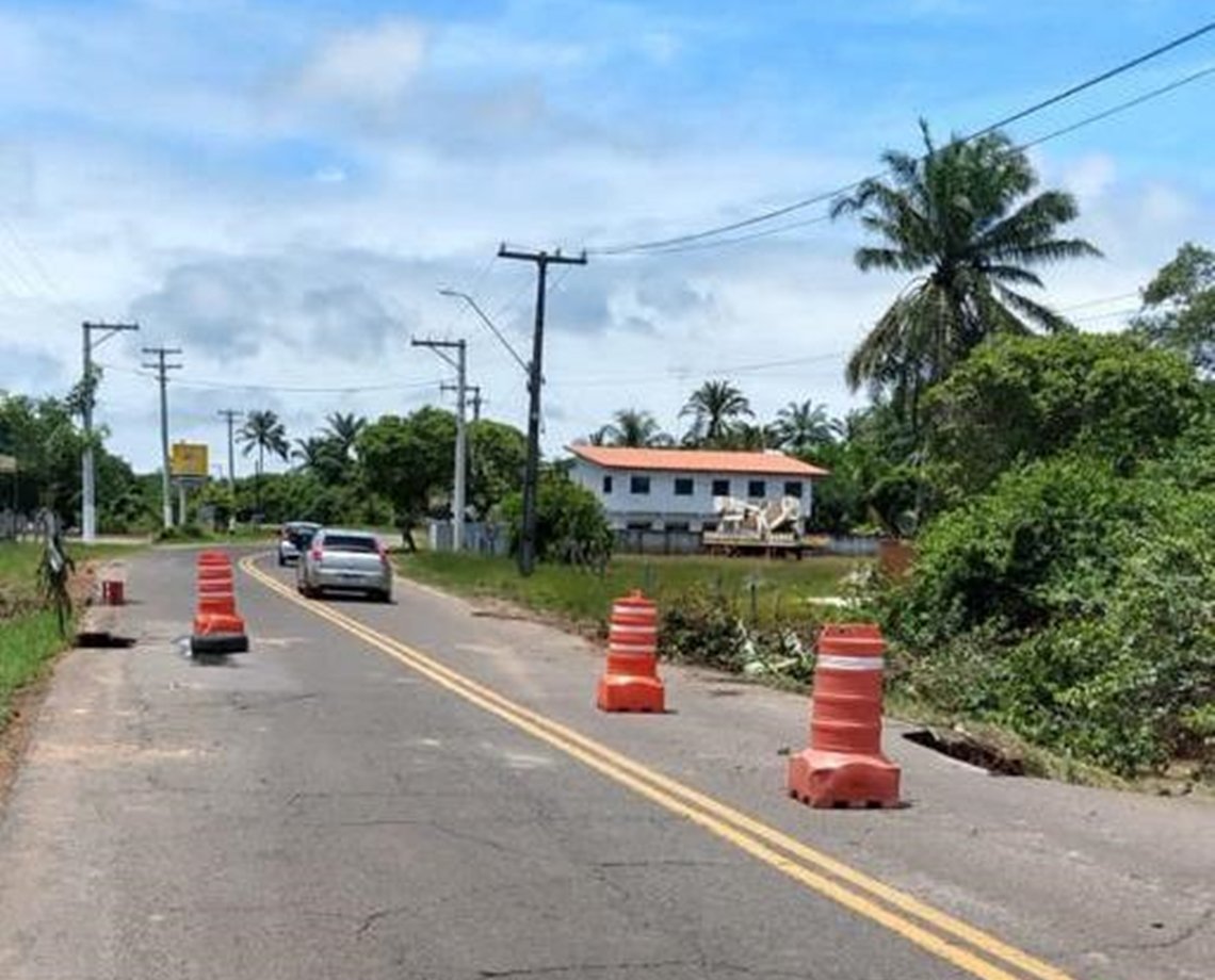 Pelo menos três trechos de rodovias baianas ainda não estão liberados após chuva; 61 pontos estão sendo monitorados