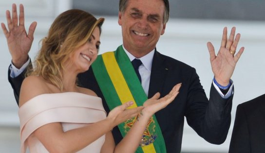 Michelle Bolsonaro fala sobre nova internação de presidente por facada: "sequela que levaremos para o resto de nossas vidas" 