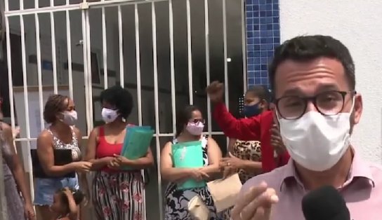 Mães fazem protesto no Lobato e pedem mais vagas na creche do bairro 