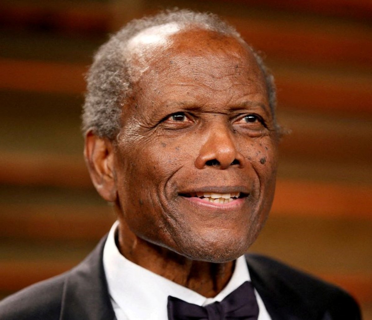 Morre Sidney Poitier, primeiro homem negro a ganhar Oscar de melhor ator