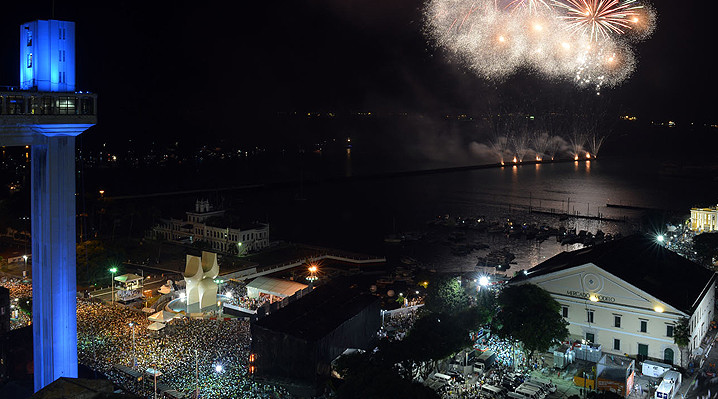 Réveillon Salvador 2015 terá 15 minutos de queima de fogos na Praça Cairu