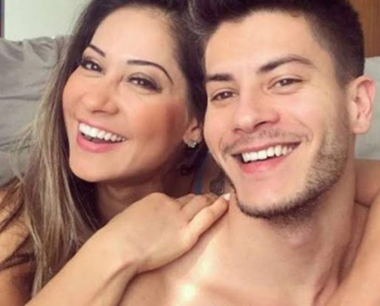 Mayra Cardi fala sobre traições de Arthur Aguiar; "Vítima da sociedade"