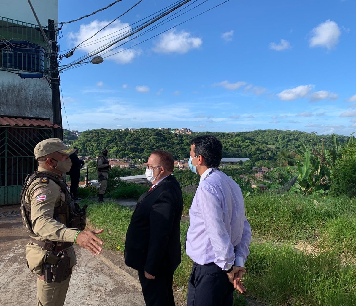 Pela primeira vez como secretário, Mandarino visita unidades policiais nas comunidades de Salvador; "avaliar na ponta"