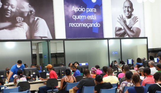 Mais de 220 mil famílias de Salvador já podem receber o Auxílio Brasil