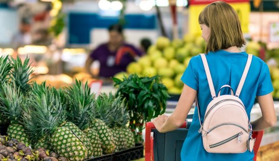 Supermercado de Salvador vende alimentos com agrotóxicos acima do nível permitido pela Anvisa e é multado em R$ 100 mil