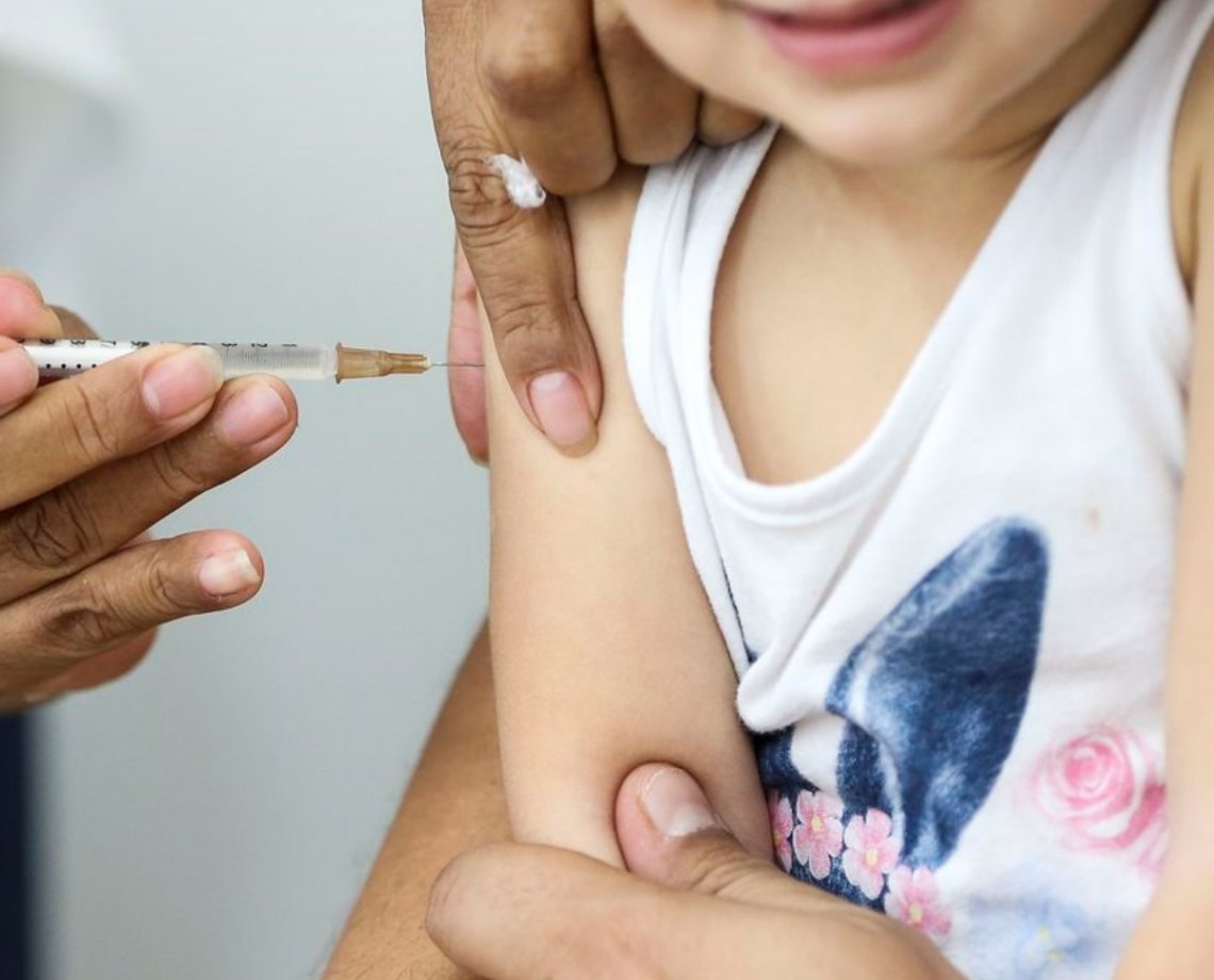 Doses de vacinas contra Covid-19 para crianças de 5 a 11 chegarão nesta sexta-feira; será apenas 5% do total necessário, diz Sesab