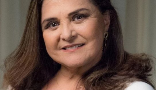 ESTADO GRAVE: Após recusar vacina, atriz Elizangela é internada com sequelas da Covid-19