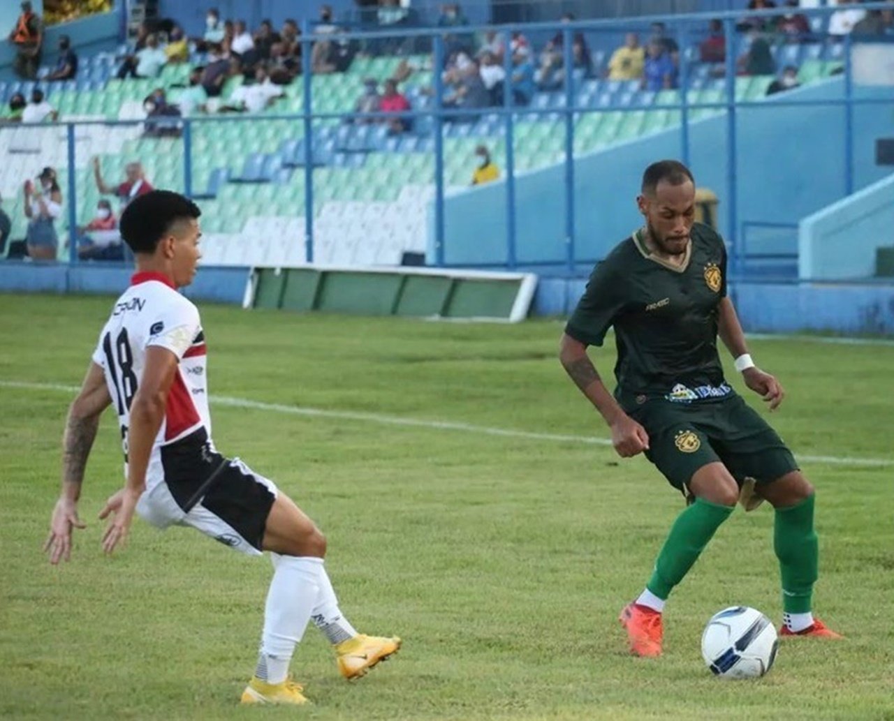 Fora de casa, atual campeão baiano arranca empate com o Altos-PI na estreia pela Copa do Nordeste