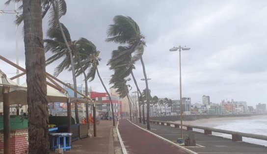 Se ligue! Alerta da Marinha aponta mau tempo com ventos de até 60 km/h no litoral da Bahia