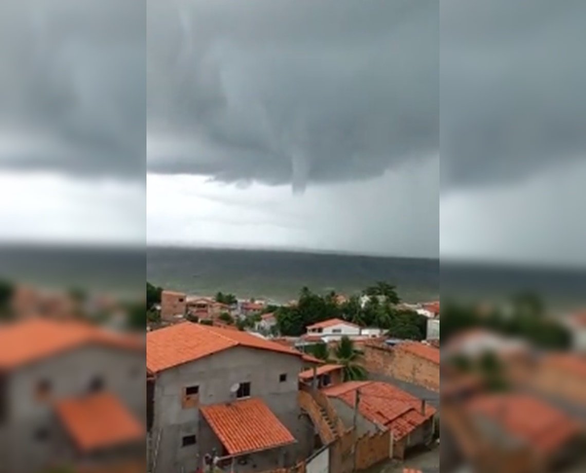 Moradora registra tromba d'água em Bom Jesus dos Pobres; vídeo