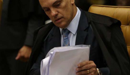 "Ataque hacker": Moraes determina depoimento presencial de Bolsonaro; presidente não pode recusar, segundo o ministro