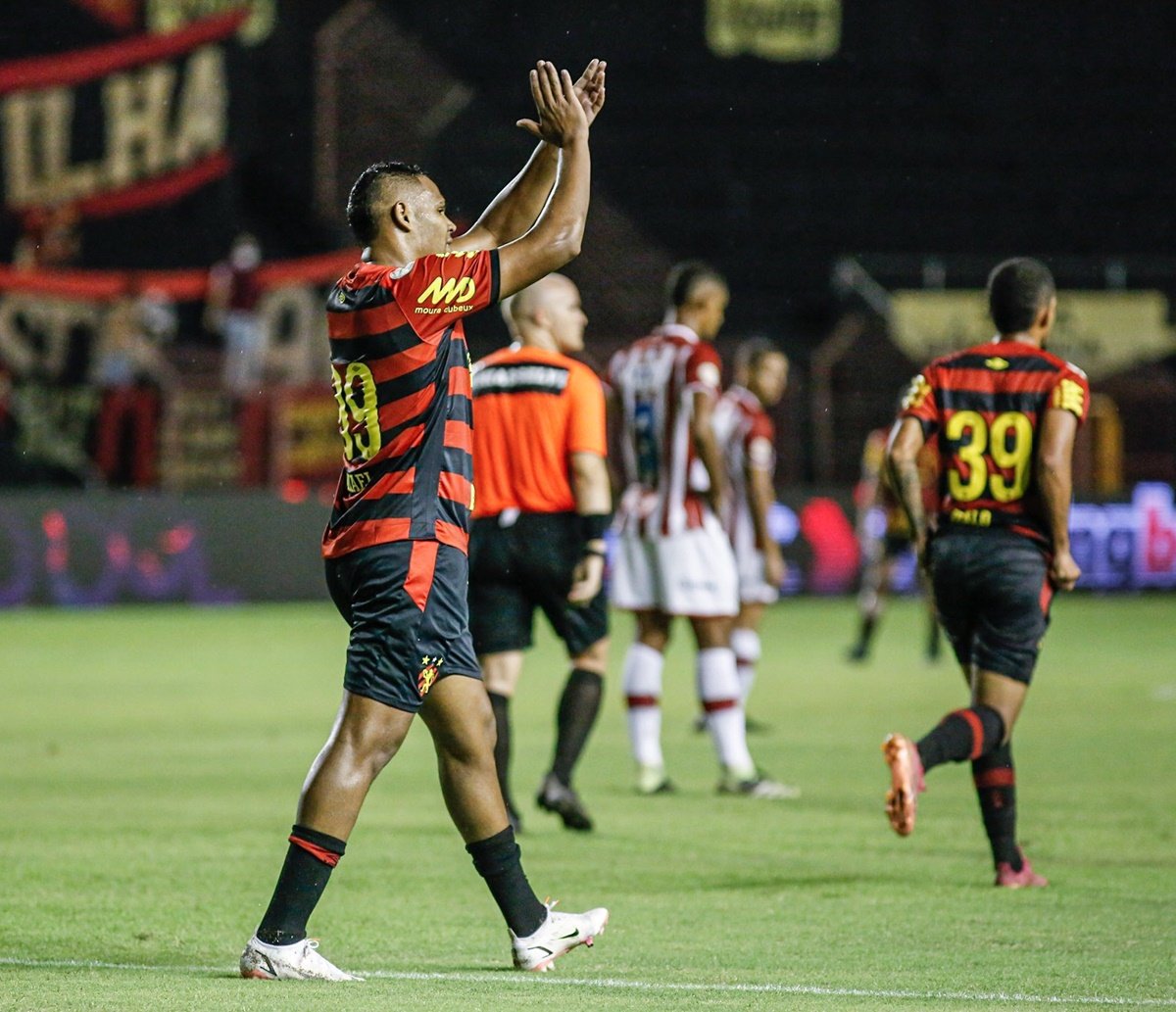 Em jogo eletrizante, Mikael faz hat-trick e Sport vence clássico contra o Náutico pela Copa do Nordeste