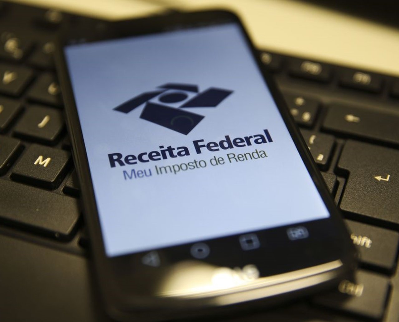 Receita paga nesta segunda lote residual de restituição do IRPF de janeiro; mais de 240 mil contribuintes são beneficiados