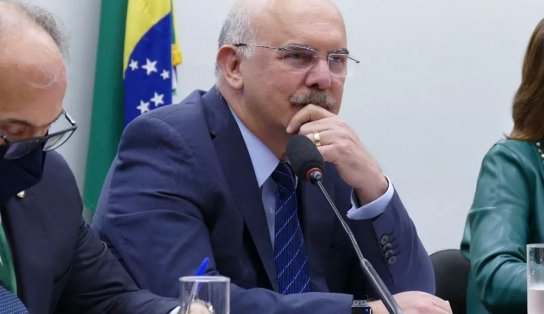 PGR denuncia ministro da Educação ao STF por crime de homofobia; "reforçou estigma social contra homossexuais"