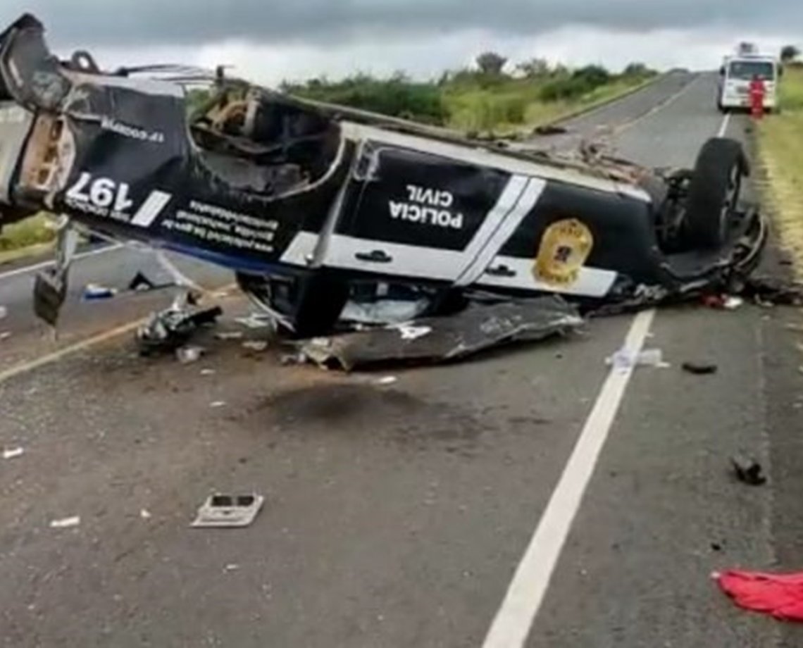 Morre terceiro policial envolvido em acidente de viatura na BA-233; presos sobreviveram