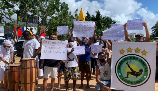 Ao anunciar obras nas dunas de Itapuã, Bruno Reis é recebido com protestos por indígenas e adeptos ao candomblé 