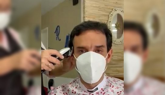 'Vamos vencer!': Léo Prates raspa o cabelo em apoio ao sobrinho diagnosticado com leucemia; veja vídeo