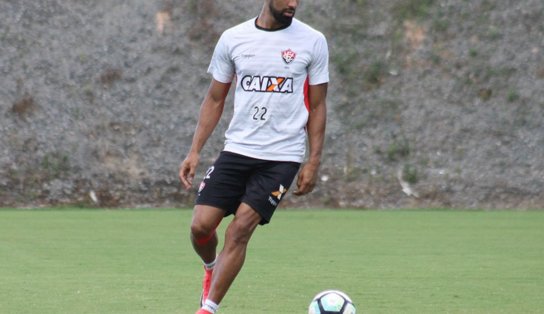 Esperança para o ataque do Vitória, Tréllez desembarca nesta quarta em Salvador para treinar com o Leão 