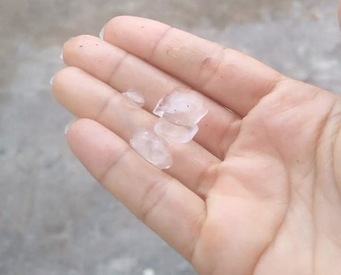 'Tá chovendo granizo em Rio de Contas': veja vídeo feito por moradora da cidade baiana