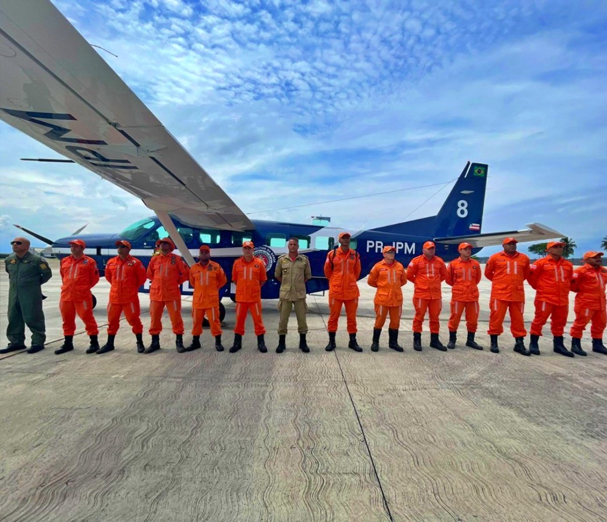 Bombeiros militares da Bahia iniciam atuação de apoio no resgate a vítimas de desastre em Petrópolis