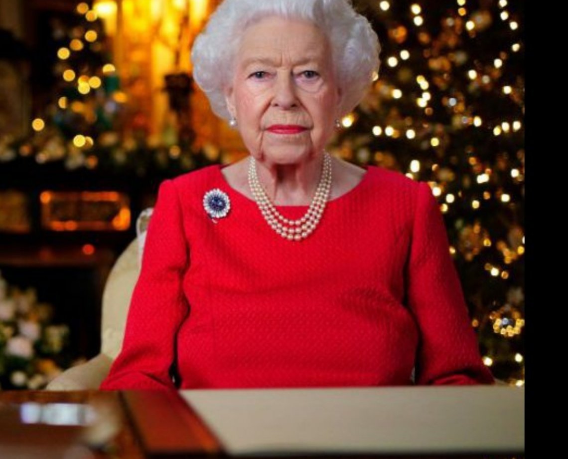 Rainha Elizabeth testa positivo para Covid-19; A Monarca Britânica está com sintomas leves