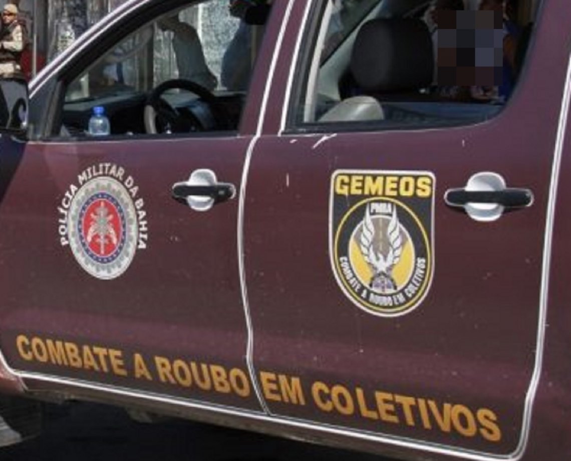 Policiais militares resgatam idoso feito ref&eacute;m por suspeito de roubo de carro no Jardim Santo In&aacute;cio