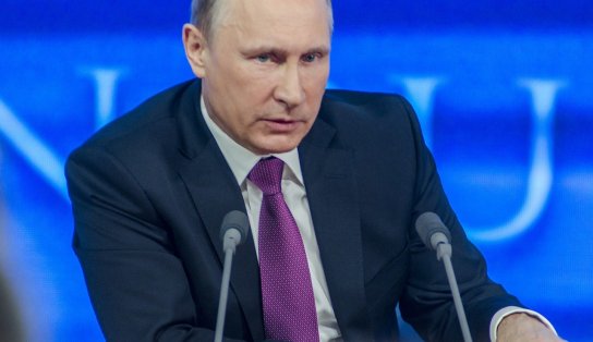 Tensão na Europa: Putin diz que Rússia está aberta ao diálogo, mas interesses “não são negociáveis”