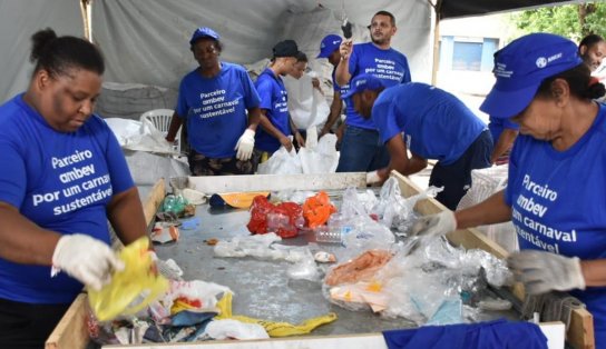 Ambulantes e catadores de Salvador podem receber pelo menos R$ 150 de auxílio; veja como conseguir seu dinheiro