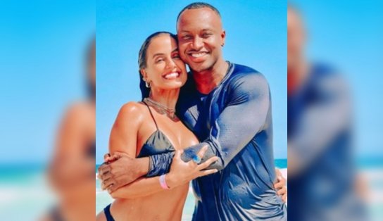 Thiaguinho posta primeira foto pública com baiana Carol Peixinho; 'Feliz com sua luz'