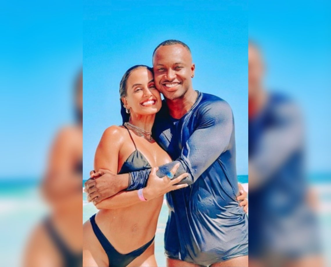 Thiaguinho posta primeira foto pública com baiana Carol Peixinho; 'Feliz com sua luz'