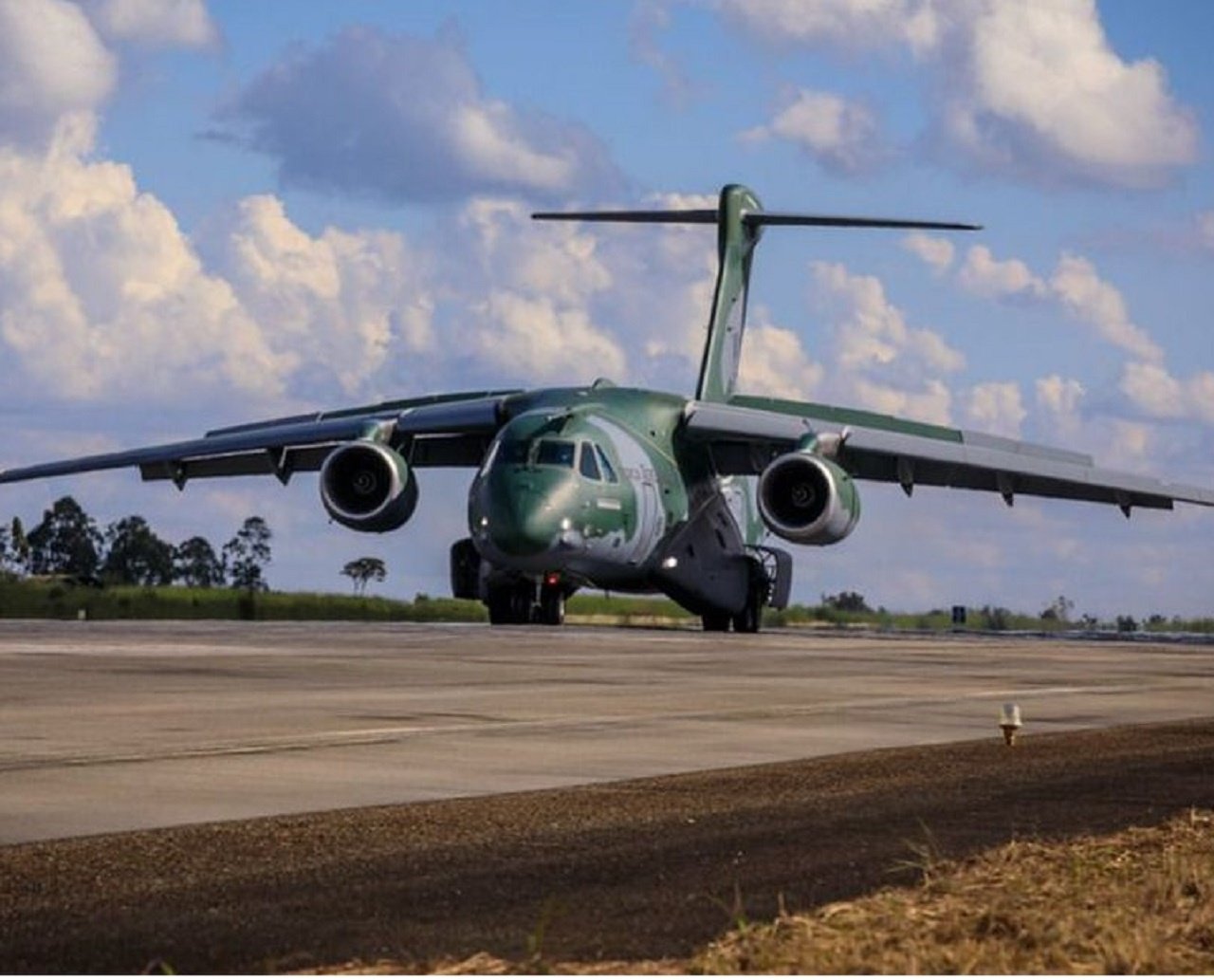 Avião da FAB que resgatará brasileiros que deixaram a Ucrânia decola nesta segunda-feira para a Polônia