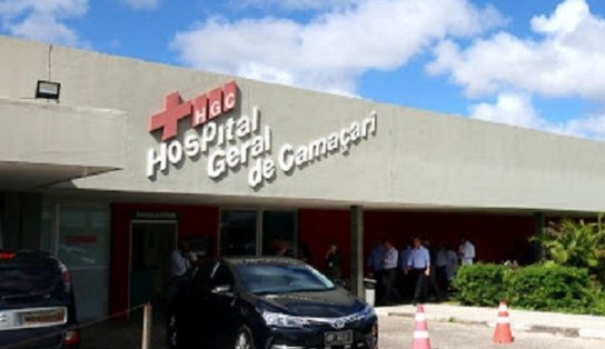 Dois homens morrem após serem baleados dentro de casa em Camaçari; uma das vítimas chegou a ser levada ao hospital