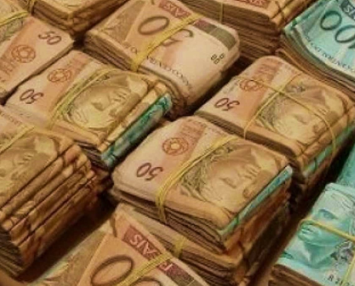 Caixa deposita R$ 2,28 bilhões por engano e mulher devolve o dinheiro