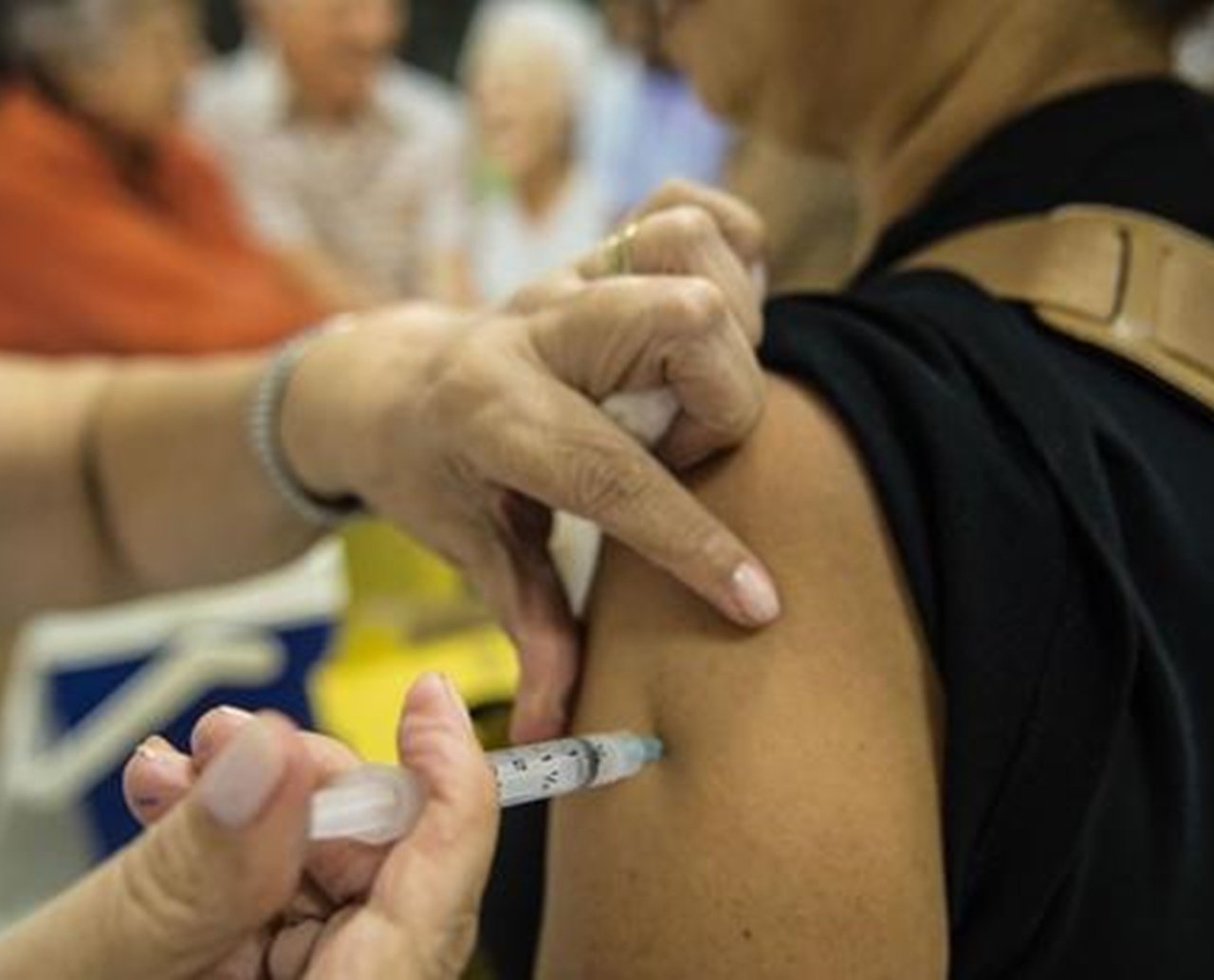 Após 'pausa', Salvador retoma estratégia de vacinação nesta segunda-feira; confira locais