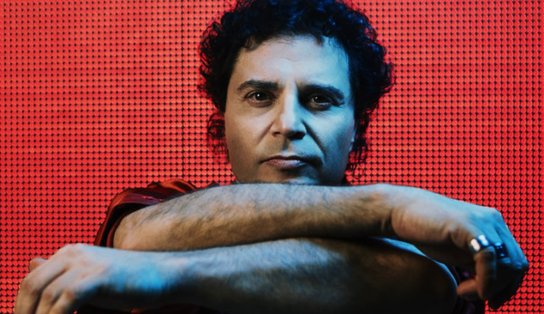 Após três anos, Frejat volta a Salvador com show na Concha Acústica