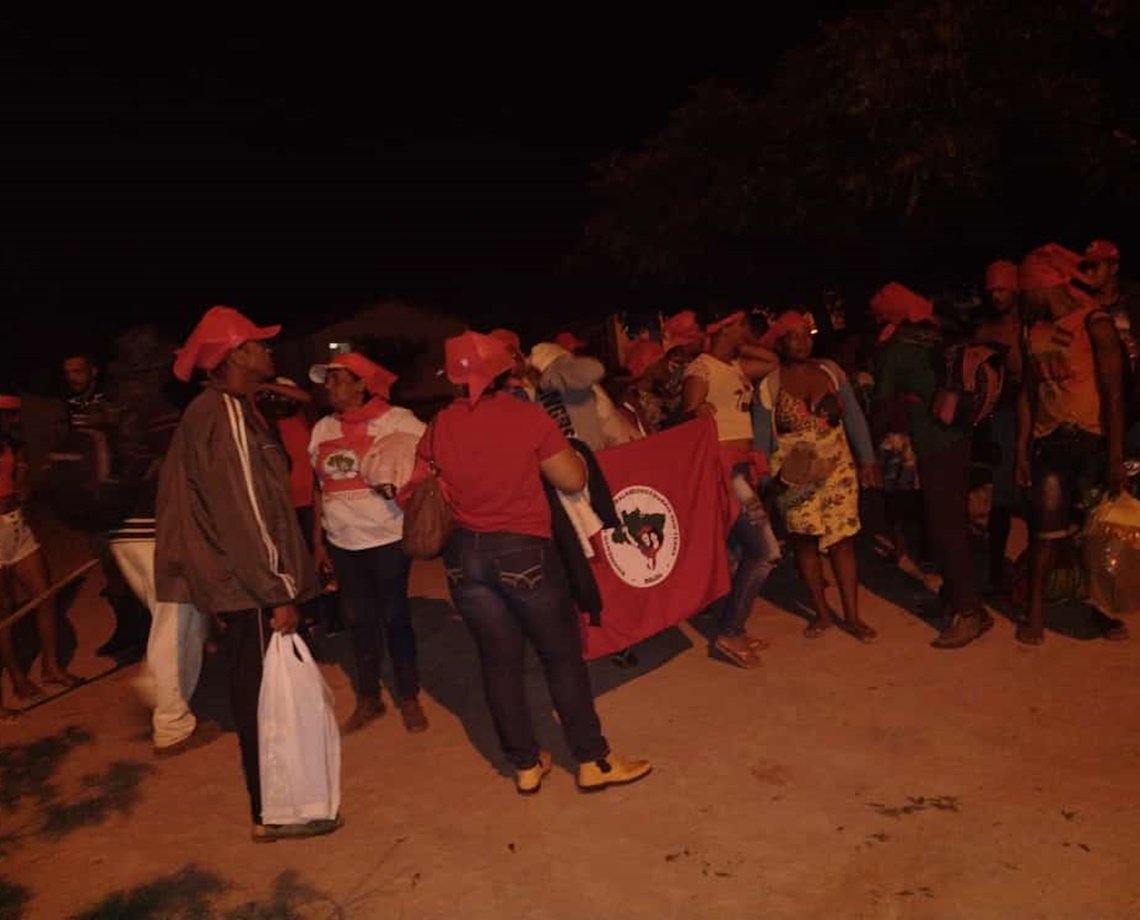 Pistoleiros espancam acampados e atiram contra famílias do Movimento Sem Terra na Bahia