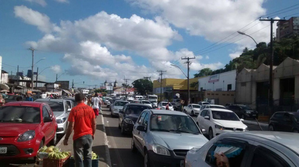 Embarque intenso no ferry prejudica trânsito na Cidade Baixa