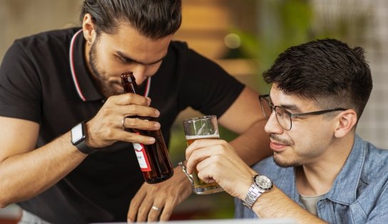 Cidade baiana leva "puxão de orelha" do MP por vender bebida alcoólica a crianças e adolescentes