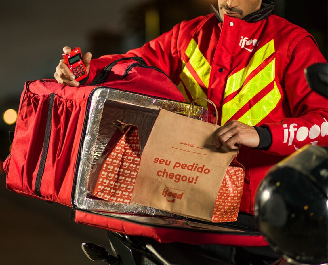 Será que tava quente? Cliente pede lanche por aplicativo, mas pedido chega oito dias depois; entenda o caso