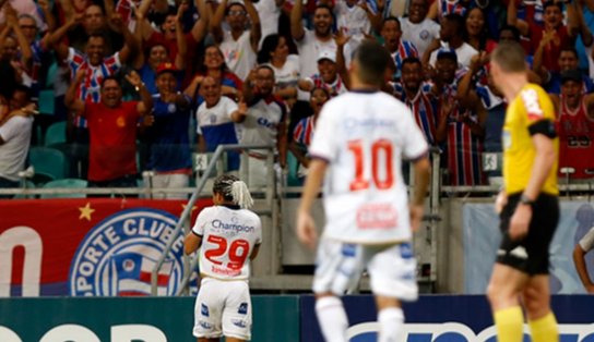 Estreante Jacaré marca dois e crava triunfo do Bahia sobre o Cruzeiro na série B do Brasileirão