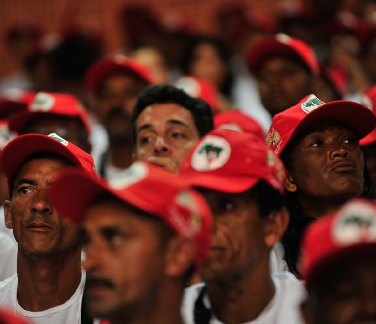 Movimento Sem Terra promove caminhada de 110 km entre Salvador e Feira de Santana 