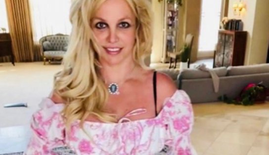 "Baby one more time": Britney Spears anuncia gravidez do terceiro filho e revela depressão perinatal