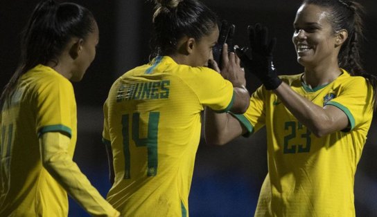 Gabi Nunes marca duas vezes e Brasil vence Hungria por 3 a 1; Bia Zaneratto também marca no retorno