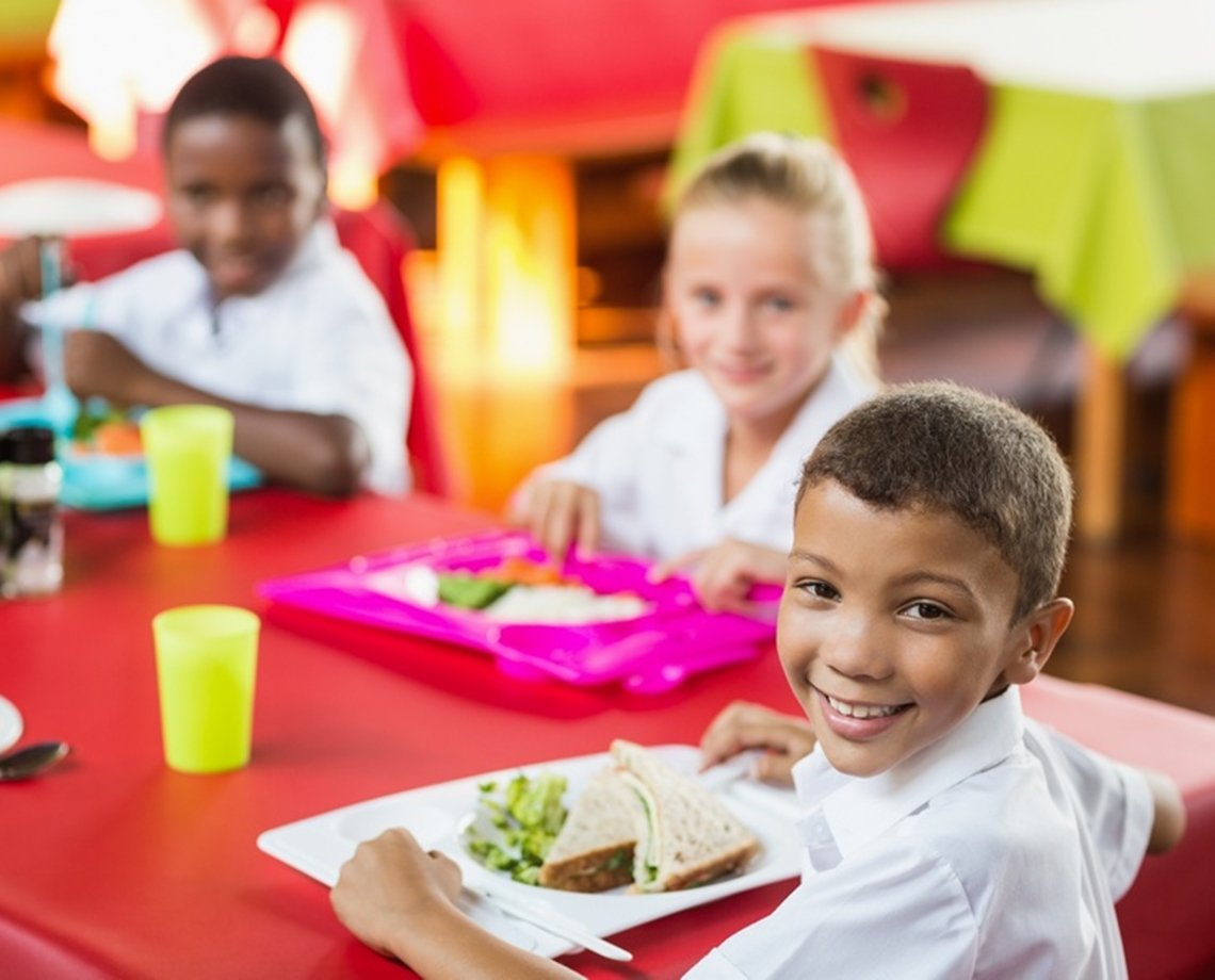 Uma a cada 10 crianças com até cinco anos de idade, no Brasil, está acima do peso; veja dicas de nutricionista