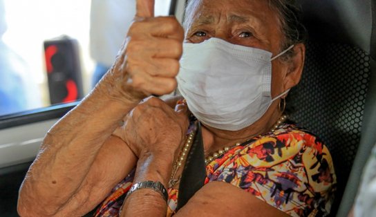 Por conta do feriadão, vacinação contra Covid-19 está suspensa e só retorna na segunda-feira