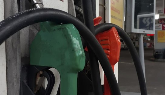 Preço da gasolina sobe novamente, chega a R$ 7,27 e bate recorde de valor mais alto já alcançado