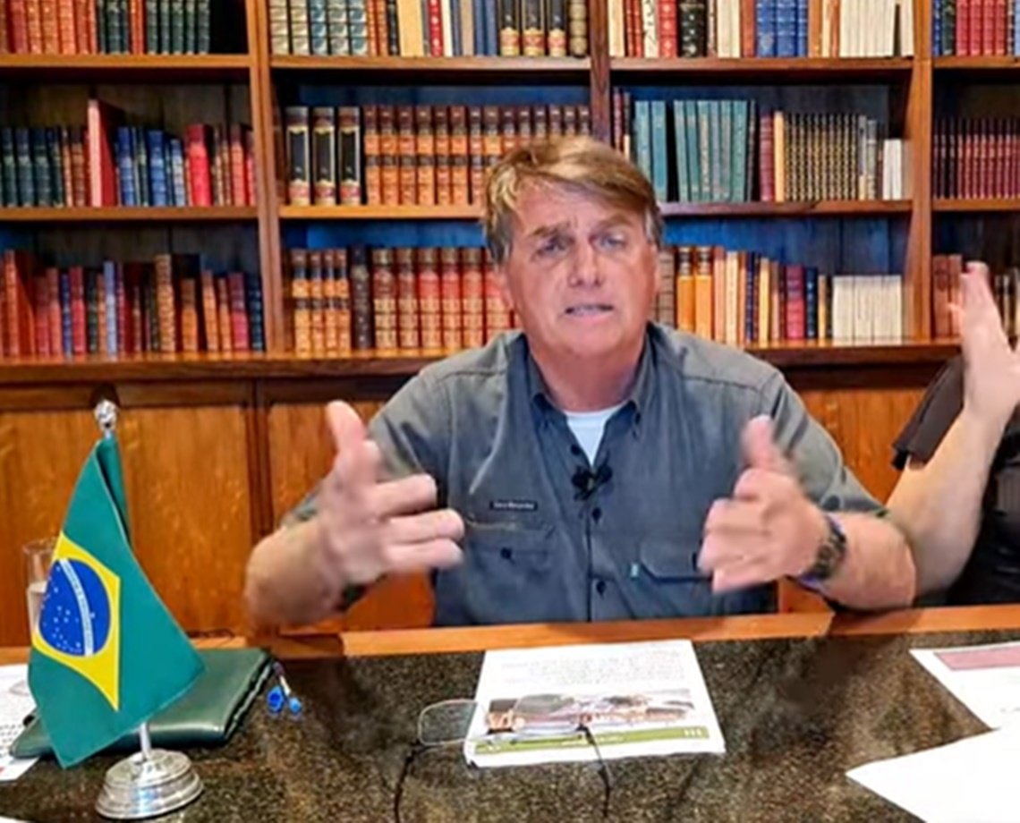 Respiradores: "pessoal do Consórcio Nordeste joga de um para outro", diz Bolsonaro