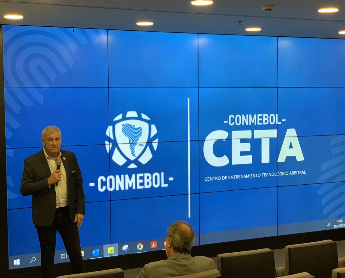 "-Conmebol-CETA": encontro na Argentina faz brasileiros com "espírito de quinta série" se divertirem nas redes sociais 