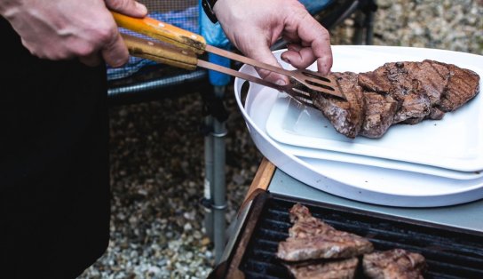 Dia Nacional do Churrasco: como se confundem as duas grandes paixões do brasileiro? 