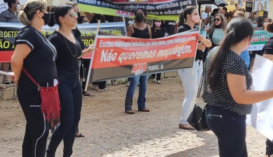 Professores de Palmeiras entram em greve em reivindicação a repasse de reajuste do piso salarial